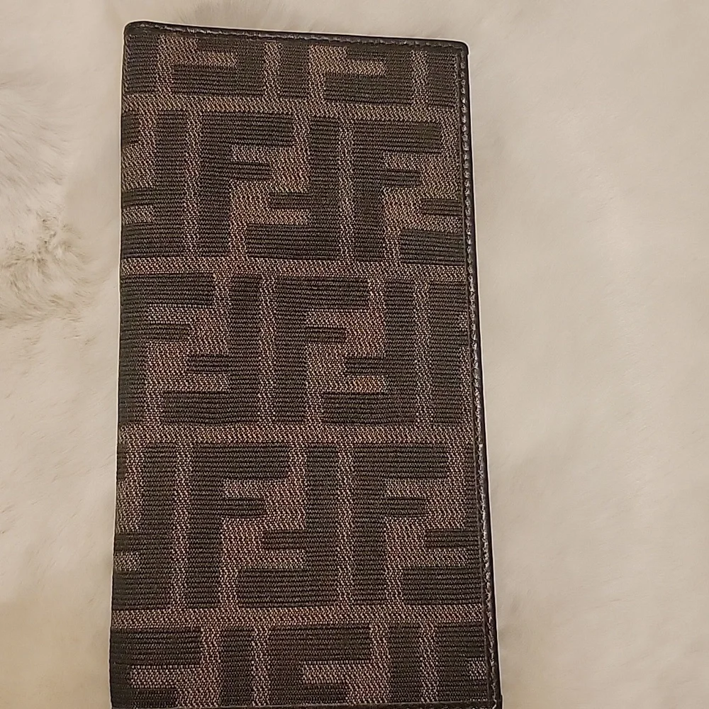 Fendi ZUCCA Monogram Canvas Leather Trim Wallet/Checkbook Cover - Picture 2 of 10